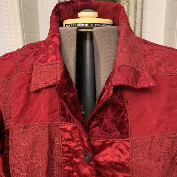 C.L.O.T.H.E.S. Sz 1X. Top or Jacket. Patchwork. Embroidered. Long Sleeve. B35 - Picture 2 of 7